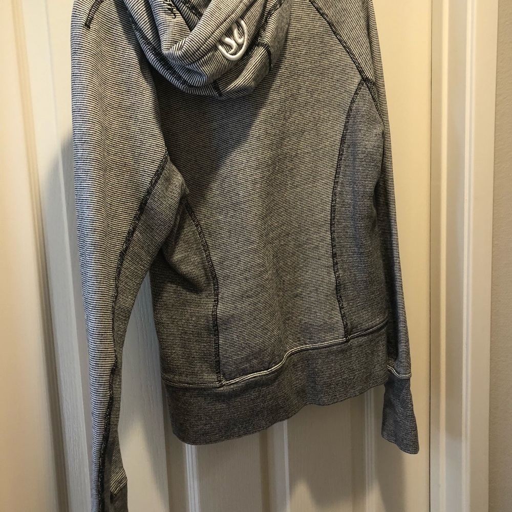 LULULEMON Jacket - Picture 3 of 5
